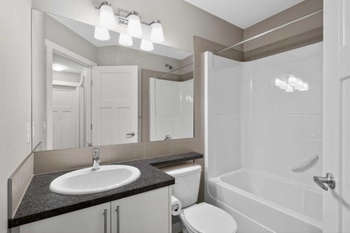 307 Skyview Ranch Grove Ne, Calgary, AB - Indoor Photo Showing Bathroom