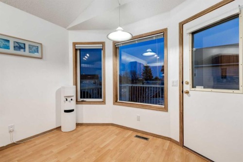 26 Somercrest Circle Sw, Calgary, AB - Indoor Photo Showing Other Room