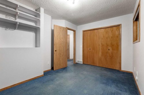 26 Somercrest Circle Sw, Calgary, AB - Indoor Photo Showing Other Room