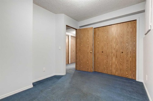 26 Somercrest Circle Sw, Calgary, AB - Indoor Photo Showing Other Room