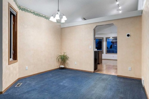 26 Somercrest Circle Sw, Calgary, AB - Indoor Photo Showing Other Room
