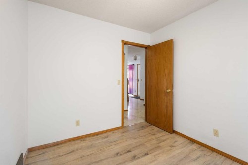 132 Scenic Cove Circle Nw, Calgary, AB - Indoor Photo Showing Other Room