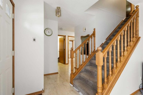 132 Scenic Cove Circle Nw, Calgary, AB - Indoor Photo Showing Other Room