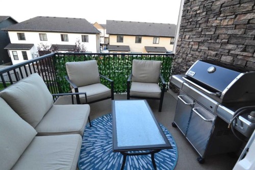 613 Hillcrest Road Sw, Airdrie, AB - Outdoor With Deck Patio Veranda With Exterior