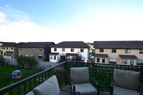 613 Hillcrest Road Sw, Airdrie, AB - Outdoor