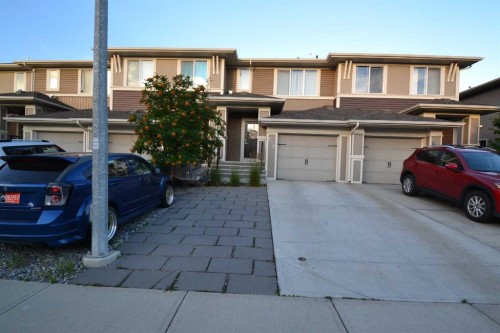 613 Hillcrest Road Sw, Airdrie, AB - Outdoor With Facade