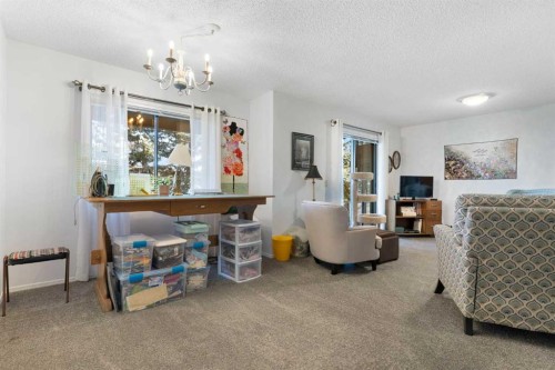 34-118 Strathcona Road, Calgary, AB - Indoor