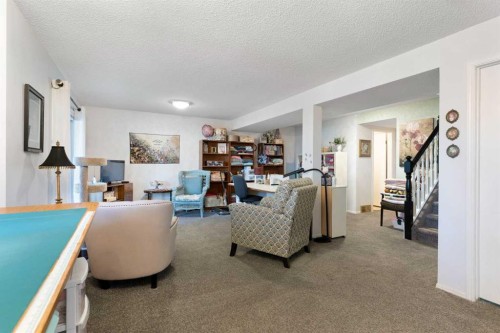 34-118 Strathcona Road, Calgary, AB - Indoor