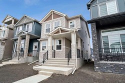 17 Creekview Manor SW Calgary, AB T2X 5Y4