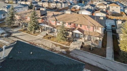 110 Eversyde Common Sw, Calgary, AB - Outdoor