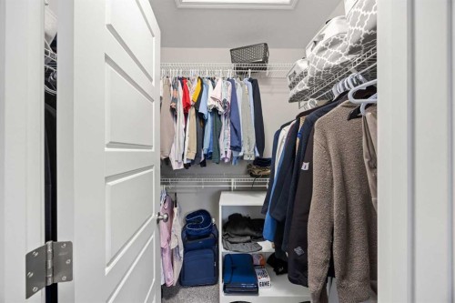 1027 Lanark Boulevard Se, Airdrie, AB - Indoor With Storage