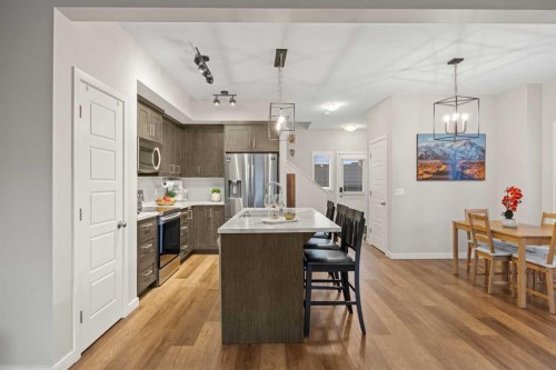 1027 Lanark Boulevard Se, Airdrie, AB - Indoor