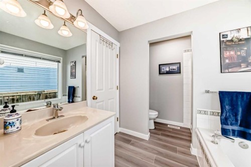 76 Tuscany Way Nw, Calgary, AB - Indoor Photo Showing Bathroom