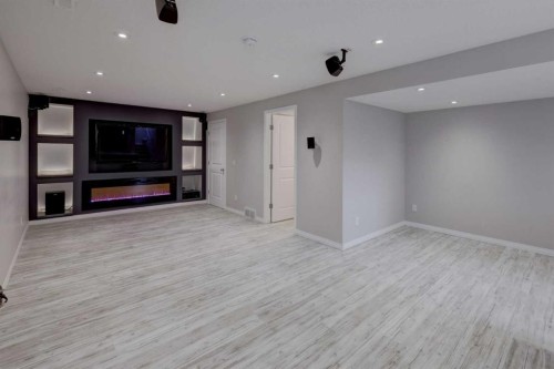 16 Fireside Way, Cochrane, AB - Indoor