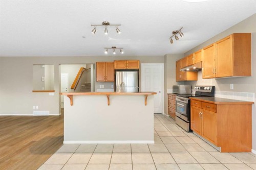 129 Evansbrooke Way Nw, Calgary, AB - Indoor Photo Showing Kitchen