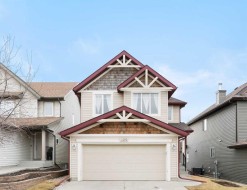 129 Evansbrooke Way NW Calgary, AB T3P 1C8