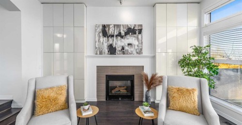 5503 Strathcona Hill Sw, Calgary, AB - Indoor With Fireplace