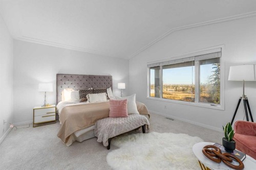5503 Strathcona Hill Sw, Calgary, AB - Indoor Photo Showing Bedroom
