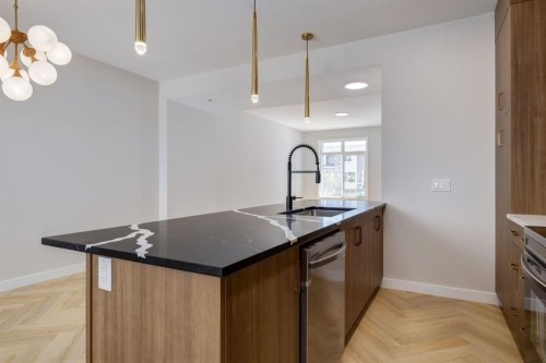 780 Sora Boulevard Se, Calgary, AB - Indoor Photo Showing Kitchen With Upgraded Kitchen