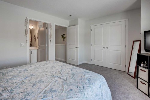 1969 Rangeview Drive Se, Calgary, AB - Indoor Photo Showing Bedroom