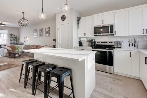 1969 Rangeview Drive Se, Calgary, AB - Indoor Photo Showing Kitchen