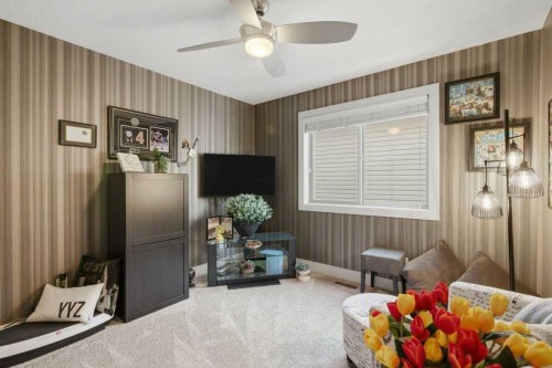 247 St Moritz Drive Sw, Calgary, AB - Indoor