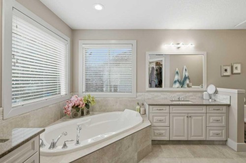 247 St Moritz Drive Sw, Calgary, AB - Indoor Photo Showing Bathroom