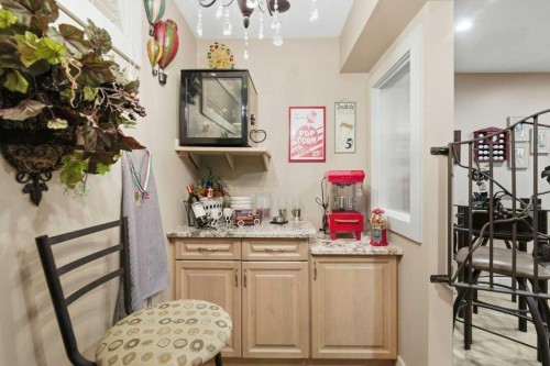 247 St Moritz Drive Sw, Calgary, AB - Indoor Photo Showing Other Room