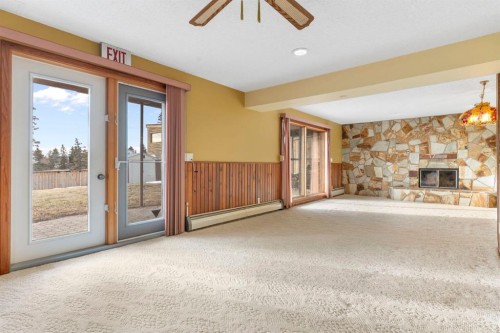 39 Coach Gate Way Sw, Calgary, AB -  Photo Showing Other Room