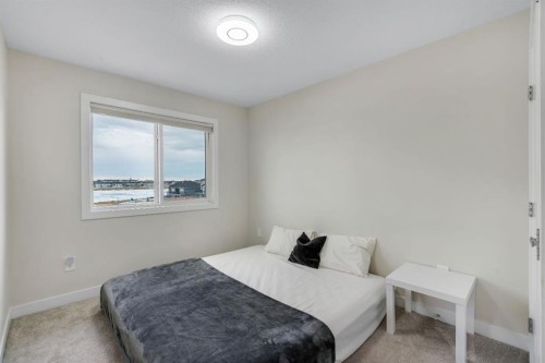 1222 Westmount Drive, Strathmore, AB - Indoor Photo Showing Bedroom