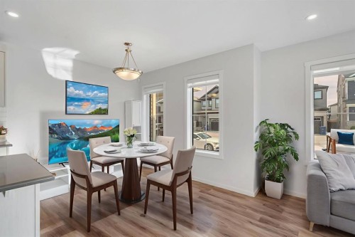 4 Southwinds Gate Sw, Airdrie, AB - Indoor Photo Showing Dining Room