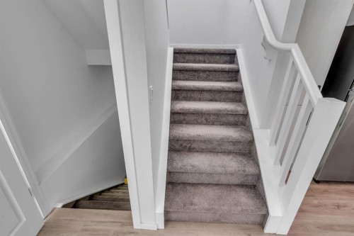 4 Southwinds Gate Sw, Airdrie, AB - Indoor Photo Showing Other Room