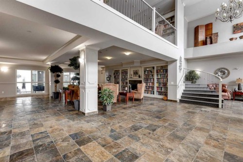 417-15 Everstone Drive Sw, Calgary, AB - Indoor Photo Showing Other Room
