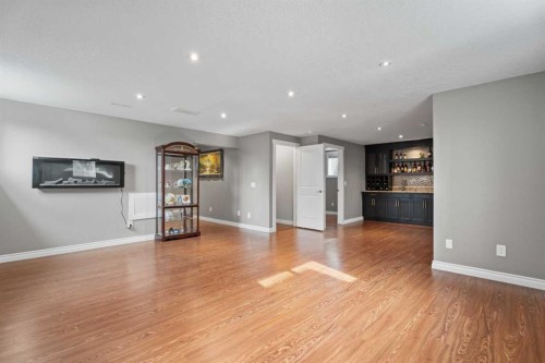 113 Aspen Stone Place Sw, Calgary, AB - Indoor
