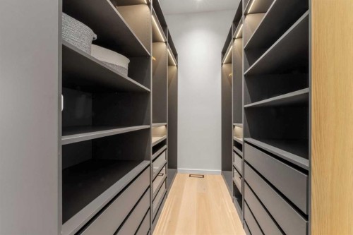 3531 Spruce Drive Sw, Calgary, AB - Indoor