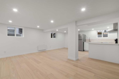 3531 Spruce Drive Sw, Calgary, AB - Indoor