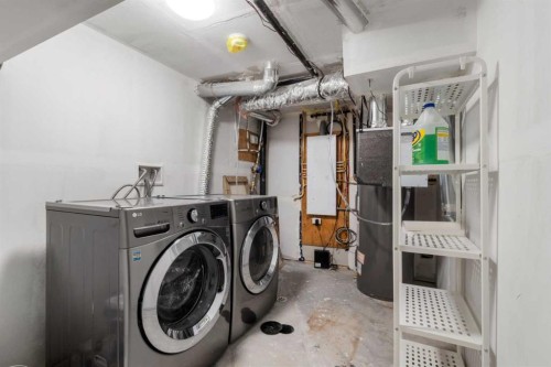 3531 Spruce Drive Sw, Calgary, AB - Indoor Photo Showing Laundry Room