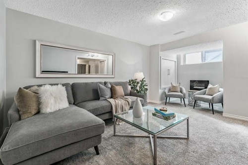6 Autumn Green Se, Calgary, AB - Indoor Photo Showing Living Room
