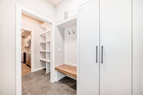 508 Heritage Boulevard, Cochrane, AB - Indoor Photo Showing Other Room