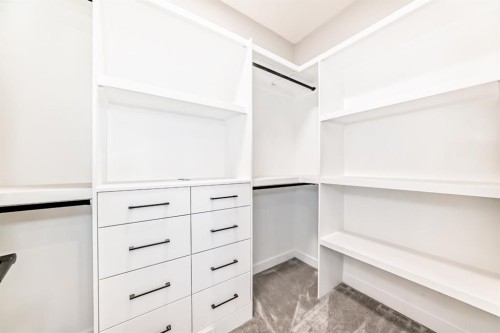 508 Heritage Boulevard, Cochrane, AB - Indoor Photo Showing Other Room