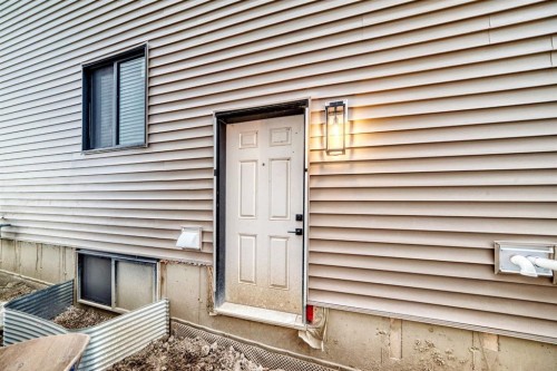 508 Heritage Boulevard, Cochrane, AB - Outdoor