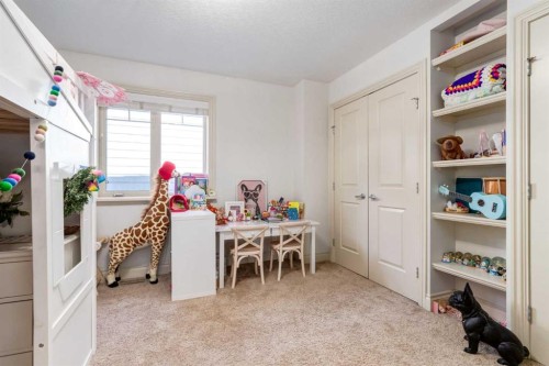 1-2413 2 Avenue Nw, Calgary, AB - Indoor