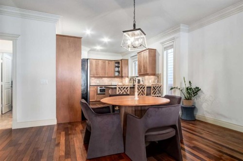 1-2413 2 Avenue Nw, Calgary, AB - Indoor Photo Showing Kitchen