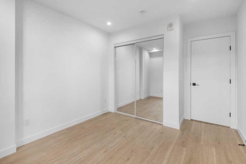 306-8375 Broadcast Avenue, Calgary, AB - Indoor Photo Showing Other Room