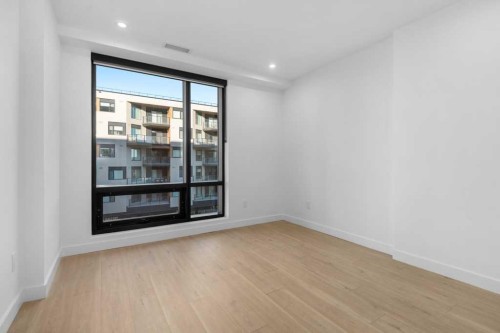 409-8375 Broadcast Avenue, Calgary, AB - Indoor Photo Showing Other Room