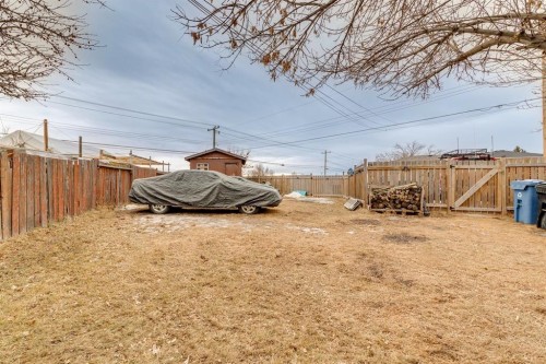 157 Penbrooke Close Se, Calgary, AB - Outdoor