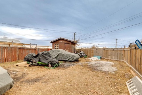 157 Penbrooke Close Se, Calgary, AB - Outdoor