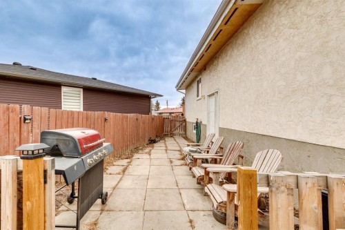 157 Penbrooke Close Se, Calgary, AB - Outdoor With Deck Patio Veranda With Exterior