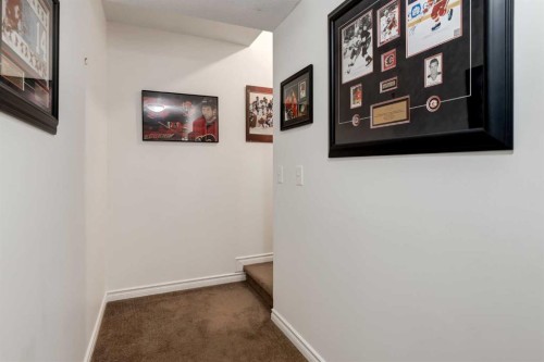 142 Eversyde Common Sw, Calgary, AB - Indoor Photo Showing Other Room