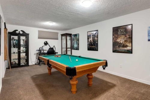 142 Eversyde Common Sw, Calgary, AB - Indoor Photo Showing Other Room